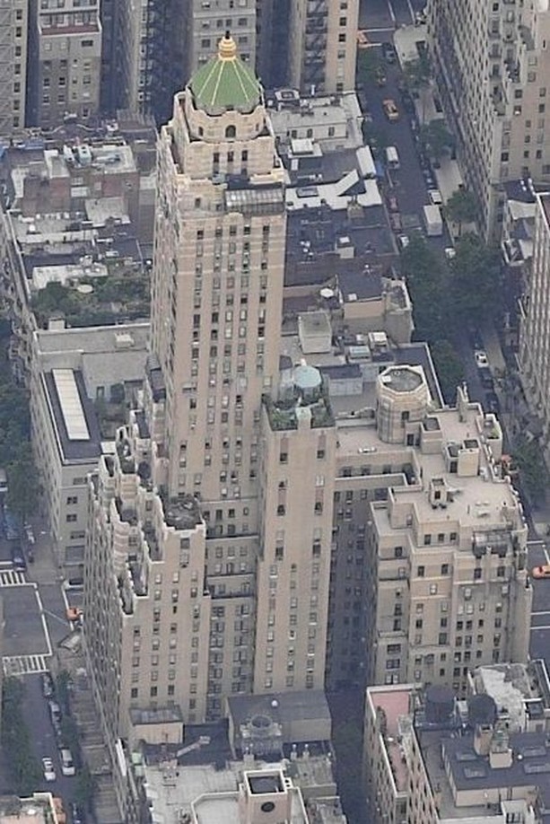 carlyle hotel: carlyle hotel -76 st east madison av
